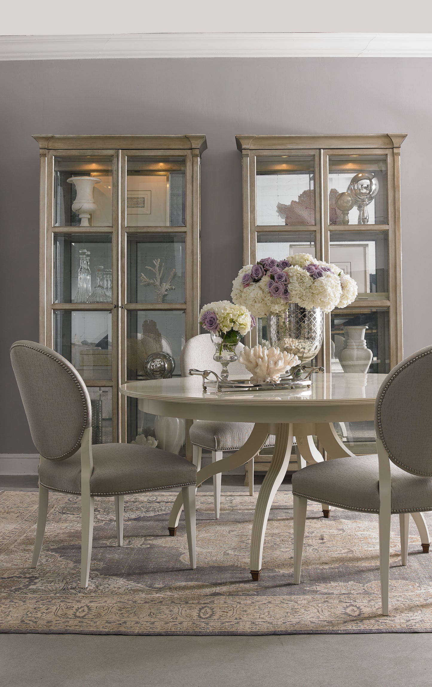 Chagall Round Pedestal Table